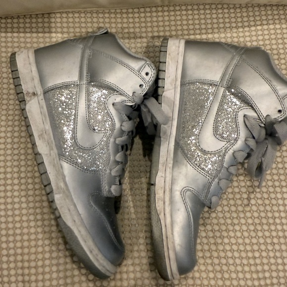 Womens RARE Nike Silver and Grey High Dunk Glitter Swish Size 6.5 - Picture 2 of 5